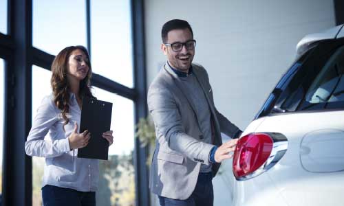 Best Insurance Deals for EV Owners in the UAE