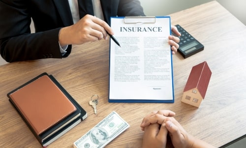 Difference Between Public Liability and Professional Indemnity Insurance
