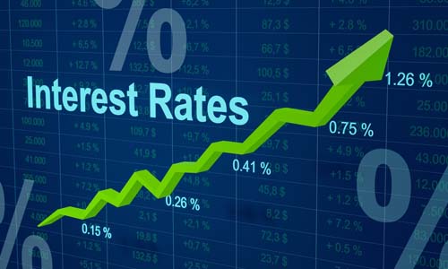 Plummeting Interest Rates: Should You Go with Fixed or Variable Interest