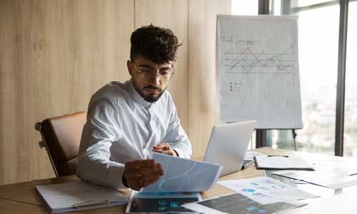 How to Manage Finances After Job Loss in UAE