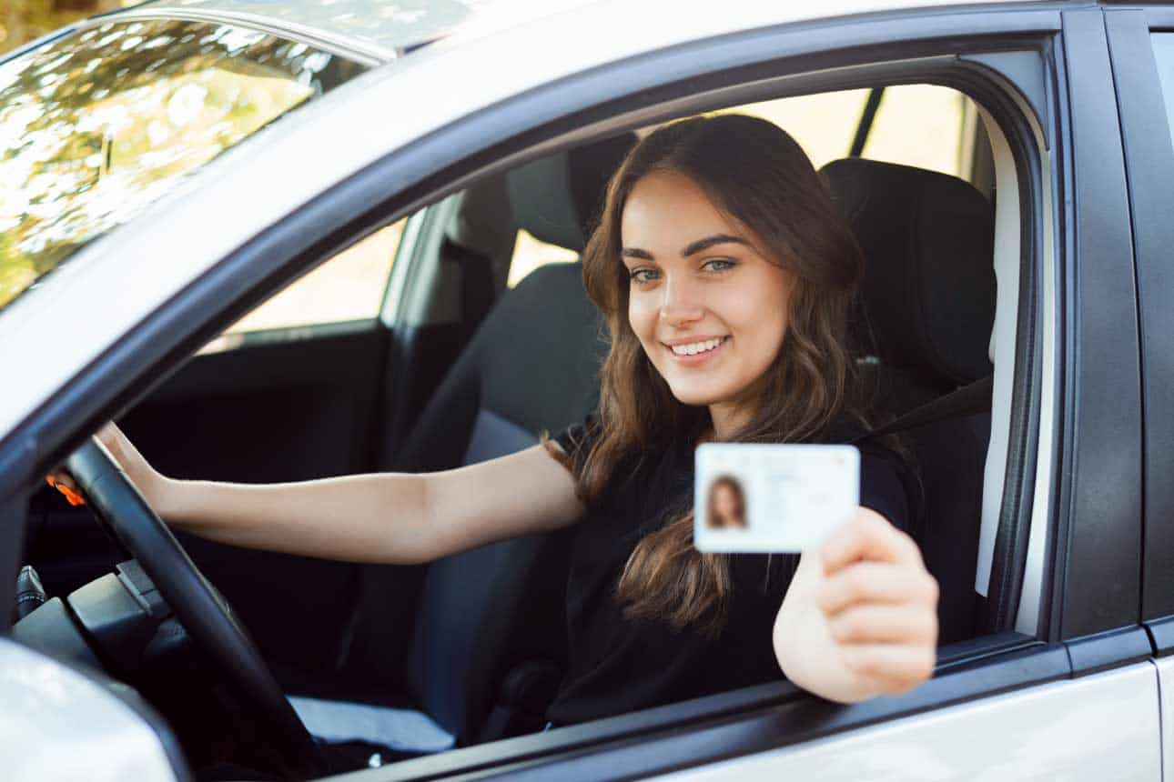 Can I Renew My UAE Driving License on a Visit Visa?
